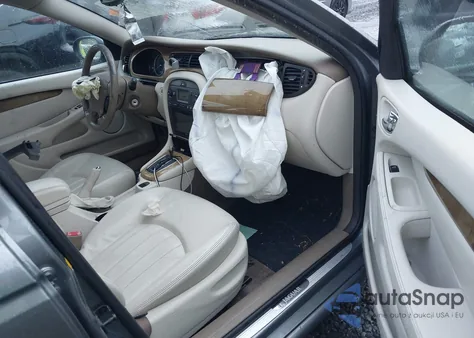 2003 Jaguar X-Type 2.5 from USA, damaged, VIN SAJEA51D53XD43386